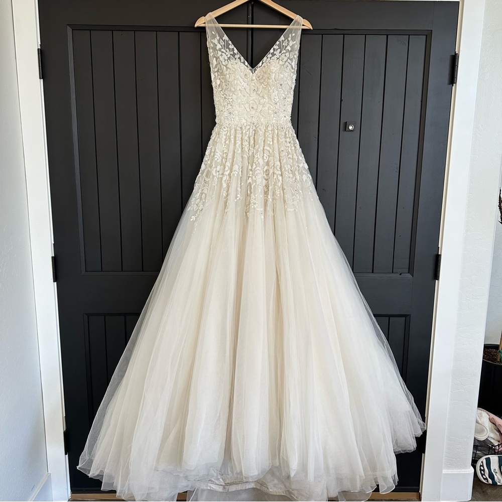 Enaura bridal a-line wedding dress